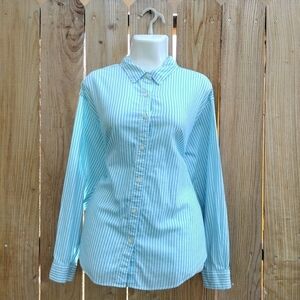 Levi's - Oversized Fit Striped Button Down Shirt